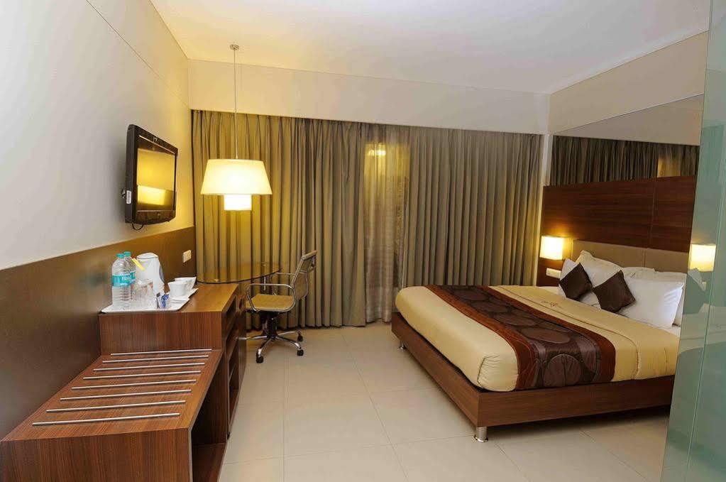 מומביי Hotel Landmark Fort מראה חיצוני תמונה